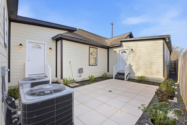 property at 3911 Fulton St