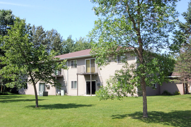 Lake Road Apartments in Blackduck, MN - Building Photo - Building Photo