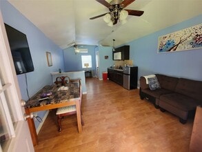 25303 Helms Dr in Huffman, TX - Building Photo - Building Photo