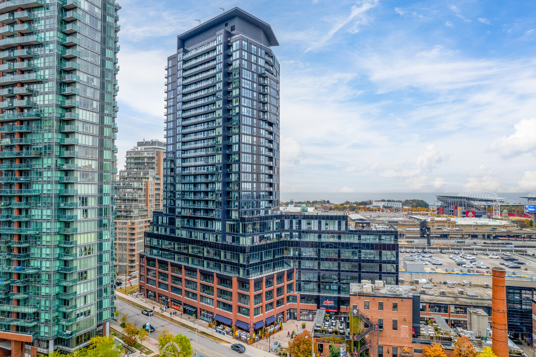 Liberty Market Tower in Toronto, ON - Building Photo