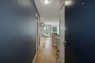 1101 3rd St SW in Washington, DC - Building Photo - Building Photo