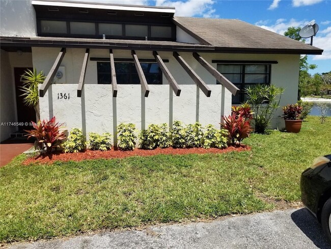 1361 Sandpiper Blvd, Unit 0403 in Homestead, FL - Building Photo - Building Photo