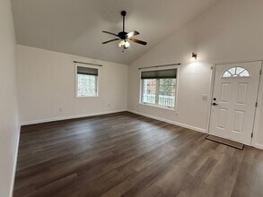 20510 Wooded Hollow Cir in Chugiak, AK - Building Photo - Building Photo