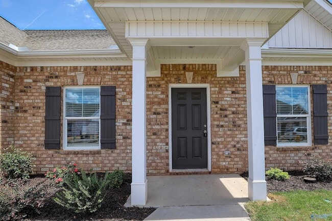 13918 Hickory Brk Rd in Athens, AL - Building Photo - Building Photo