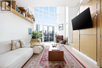 255 Richmond St E in Toronto, ON - Building Photo - Building Photo