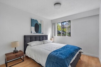1855 W 2nd Ave, Unit SI ID1051865P in Vancouver, BC - Building Photo - Building Photo