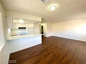 5323 Mancos Ct in Las Vegas, NV - Building Photo - Building Photo