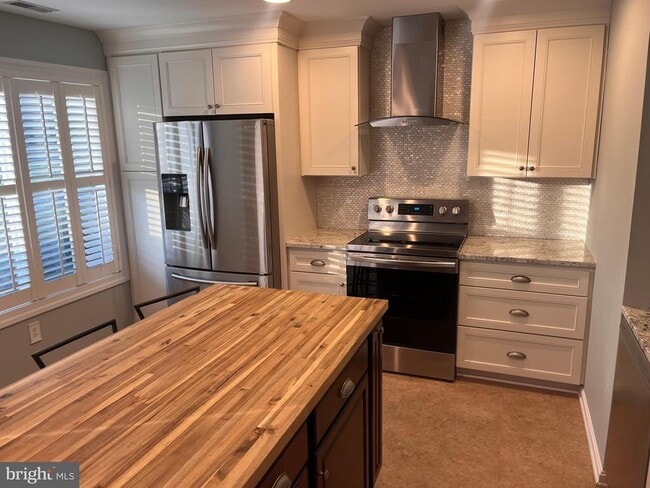 29 Queen Mary Ct in Chester, MD - Building Photo - Building Photo