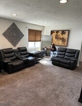 73 Troy Dr in Springfield, NJ - Building Photo - Building Photo