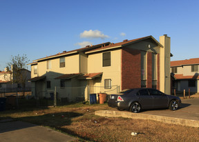 8402 Garcreek Cor Apartments