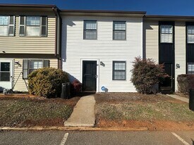 65 Countryplace Ln in Lynchburg, VA - Building Photo