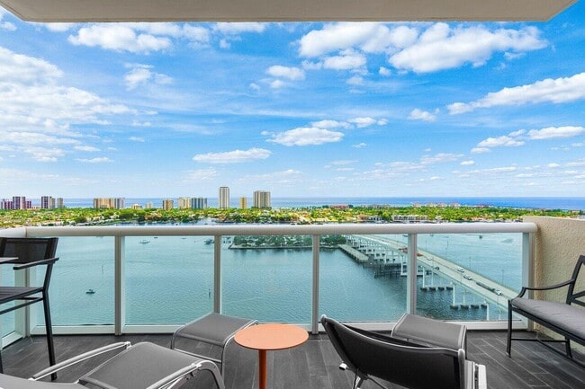 property at 2640 Lake Shore Dr