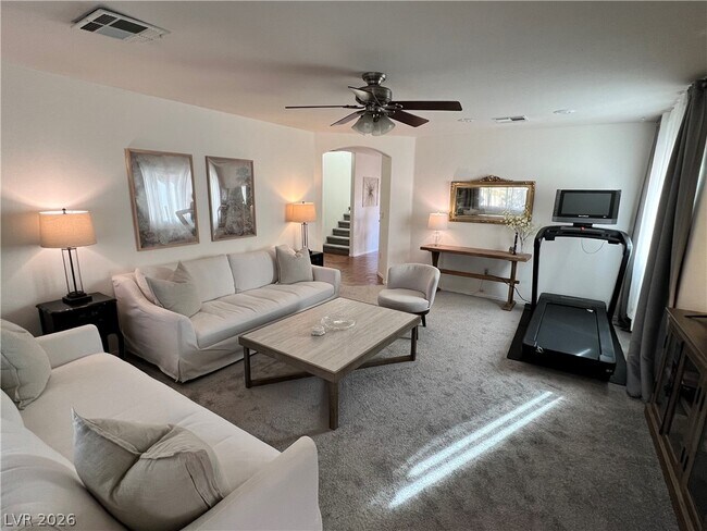 8168 Finch Feather St in Las Vegas, NV - Building Photo - Building Photo