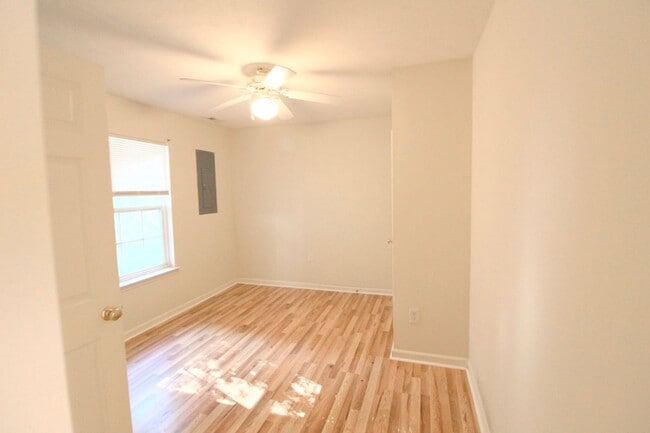 351 Emerson Ln in Harrisonburg, VA - Building Photo - Building Photo