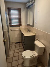 27 Andrews St in New Britain, CT - Building Photo - Building Photo
