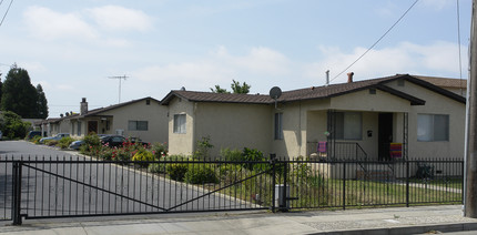 211-219 Alden Rd in Hayward, CA - Building Photo - Building Photo