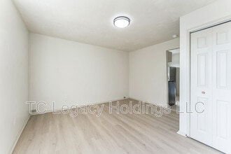 415 Simpson Ave in Clarksburg, WV - Building Photo - Building Photo