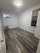 225 McAdoo Ave in Jersey City, NJ - Building Photo - Building Photo