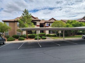 231 W Horizon Ridge Pkwy in Henderson, NV - Building Photo