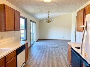 4855 S Lost St in Terre Haute, IN - Building Photo - Building Photo