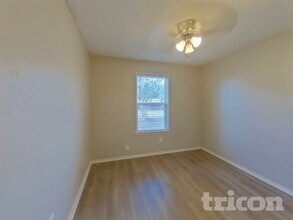 5917 Myers Rd in Arlington, TX - Building Photo - Building Photo