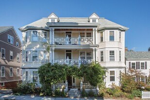 115 Walnut St, Unit 2 in Brookline, MA - Building Photo