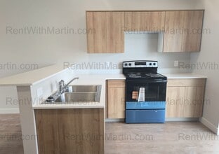 136 Janney Ave in Waterloo, IA - Building Photo - Building Photo