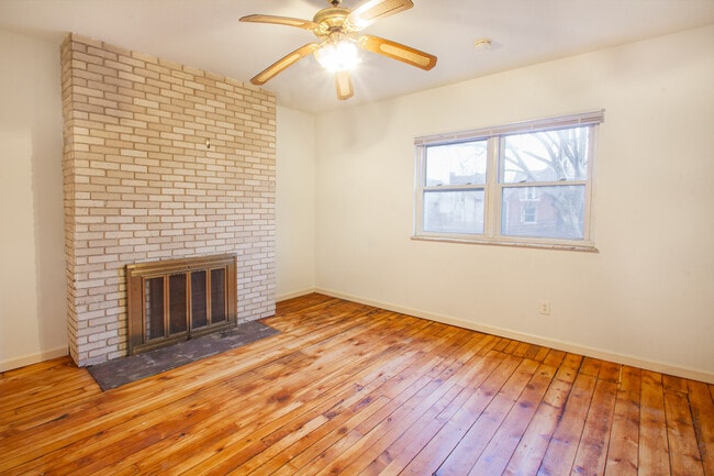 307 Biddle Ave, Unit 2 in Pittsburgh, PA - Foto de edificio - Building Photo