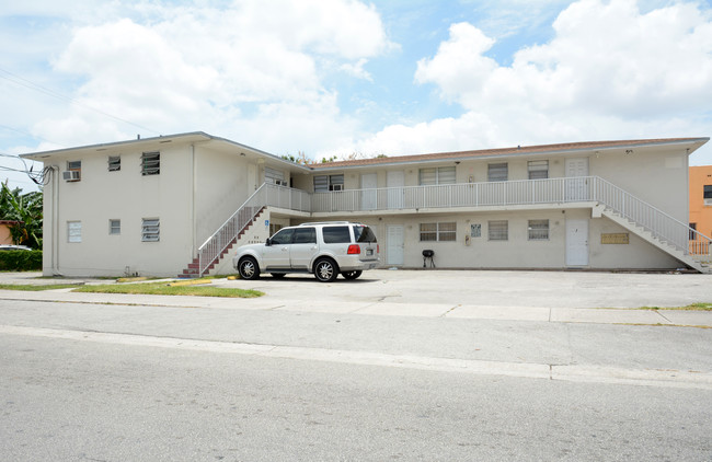 3185 NW 22nd Ave in Miami, FL - Building Photo - Building Photo