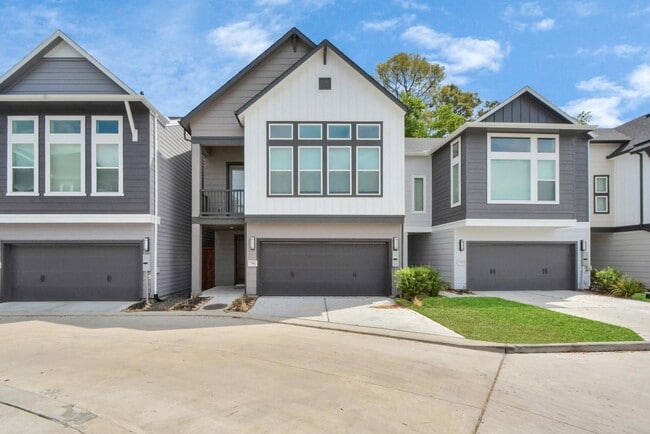 property at 703 Strawberry Pines Ct