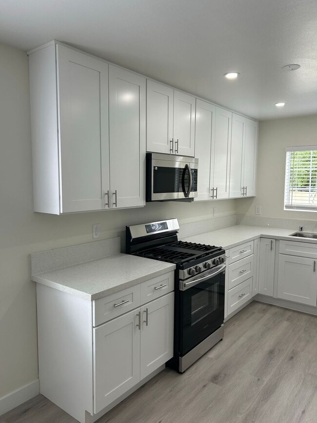5382 Delong St in Cypress, CA - Building Photo - Building Photo
