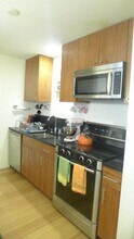 16 Miner St, Unit 304 in Boston, MA - Foto de edificio - Building Photo