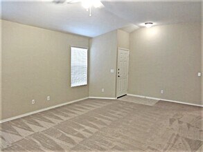 9454 Copper Mist in Converse, TX - Building Photo - Building Photo