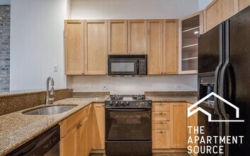 1418 N Mohawk St, Unit 1 in Chicago, IL - Building Photo - Building Photo