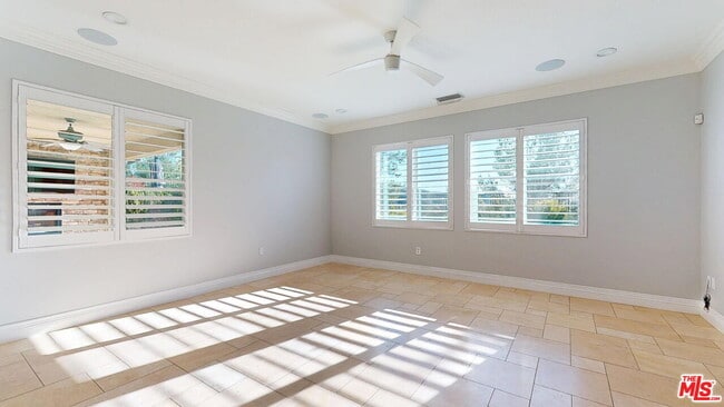 19320 Carranza Ln in Santa Clarita, CA - Building Photo - Building Photo