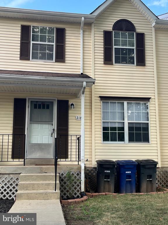 property at 218 Meadows Ln NE