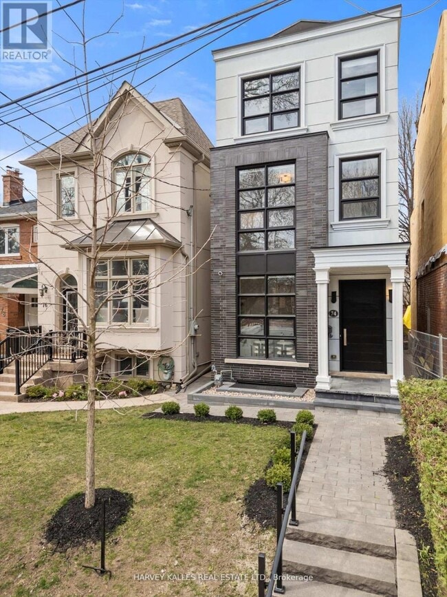 74 Woburn Ave