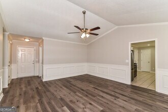 422 Shoal Cir in Lawrenceville, GA - Foto de edificio - Building Photo