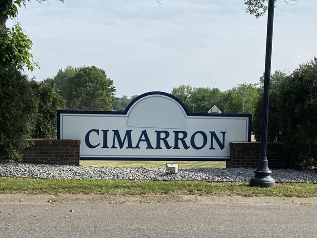464 Cimarron in Lake Elmo, MN - Building Photo - Building Photo