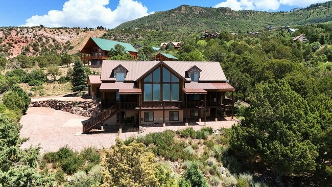 property at 838 High Cedar Highlands Dr