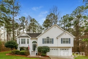 79 Paradise Trail in Douglasville, GA - Building Photo