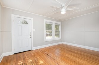 2112 McMillan Ave, Unit A in Dallas, TX - Building Photo - Building Photo