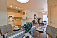 Building Photo - Covington Park Apartments in Phoenix, Arizona