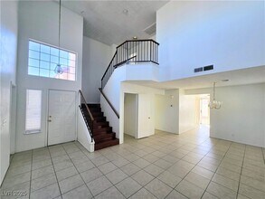 5797 Cedar Ave in Las Vegas, NV - Building Photo - Building Photo