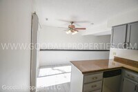 6006 Townsend Ave photo'