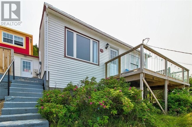 property at 52 Fort Amherst Rd