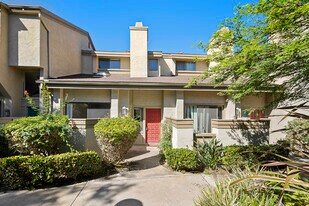 3216 Caminito Eastbluff, Unit 65 in La Jolla, CA - Building Photo