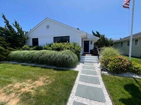8102 Marshall Ave in Margate City, NJ - Building Photo