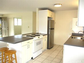 4940 Kilauea Ave in Honolulu, HI - Building Photo - Building Photo