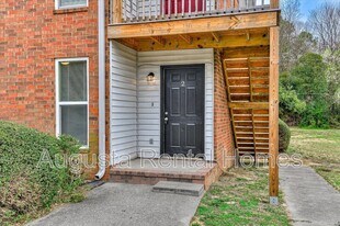 3033 Old Powderhouse Rd in Aiken, SC - Building Photo